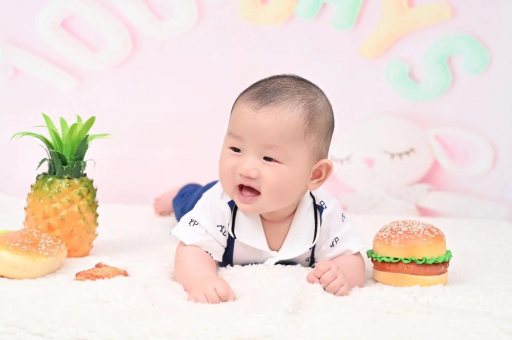 淮南宝宝在妈妈肚子里